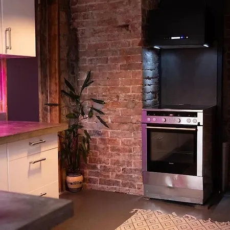 Charming In Central Apartment